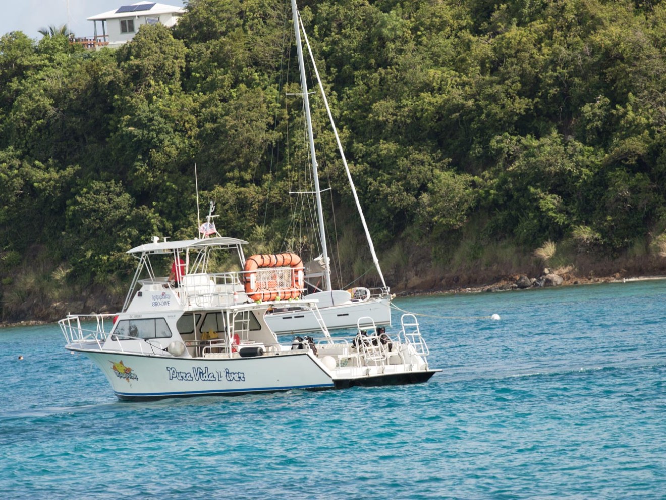 aqua adventure boat near mountain
